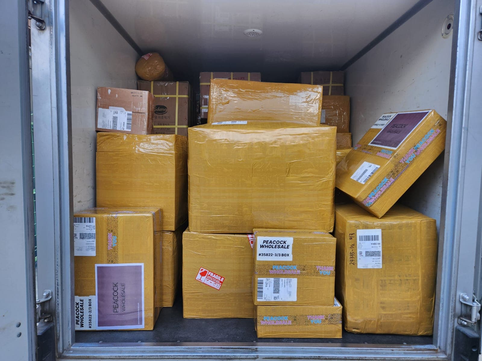 Warehouse shipping